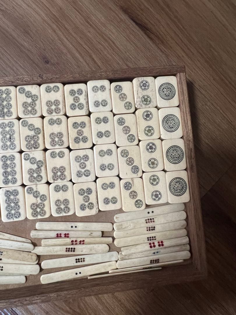 麻雀　麻雀パイ 竹背 骨牌 アンティーク 骨董マージャン　麻雀牌（骨牌）