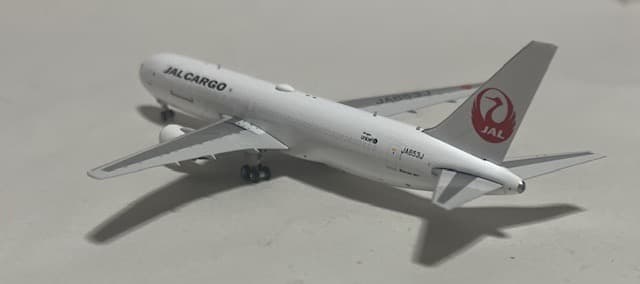 航空機・ヘリコプター JALCargo B767-300ER JA653J
