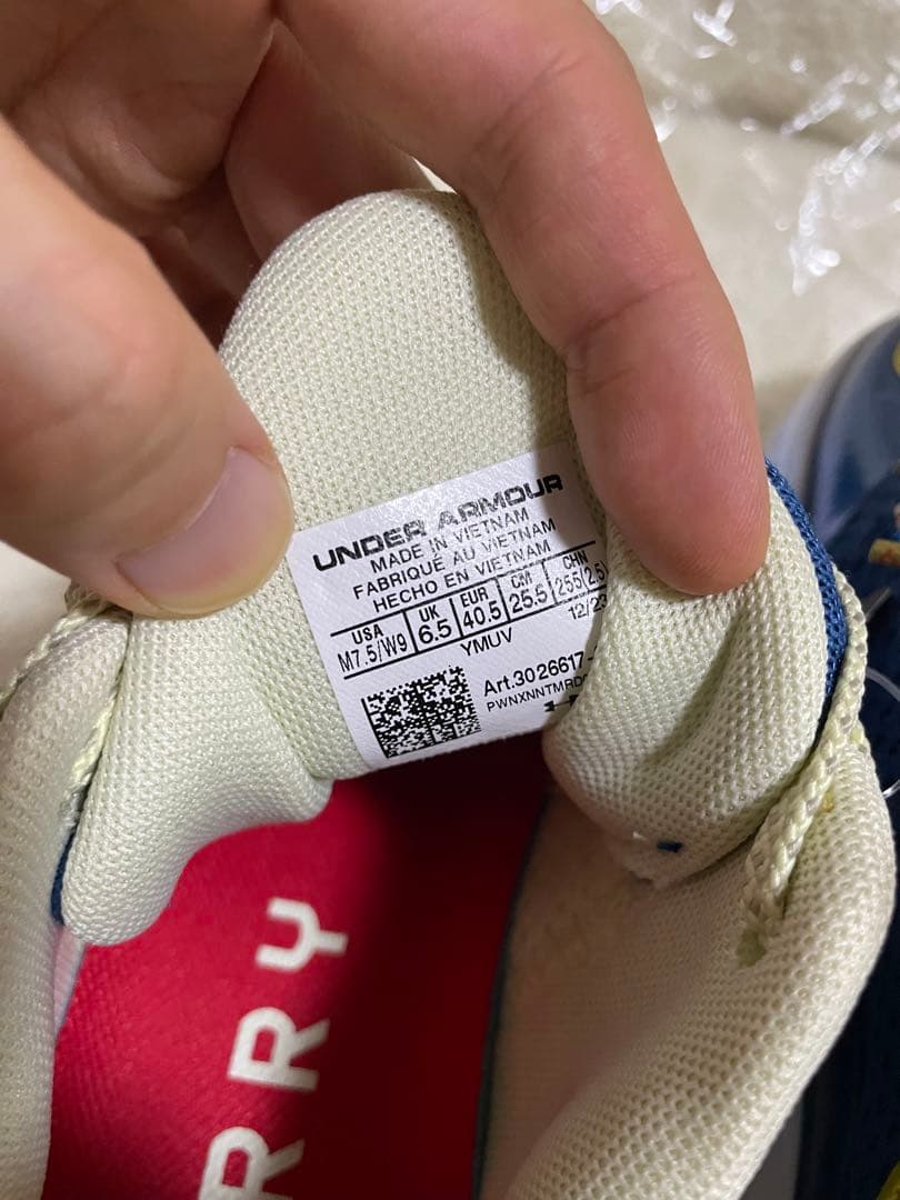 新品未使用！アンダーアーマー カリー11 25.5cm UA CURRY 11