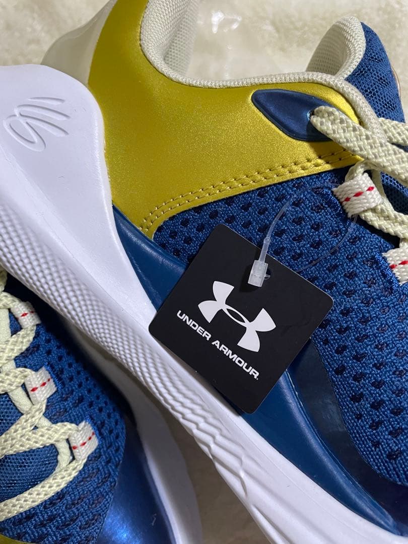 新品未使用！アンダーアーマー カリー11 25.5cm UA CURRY 11