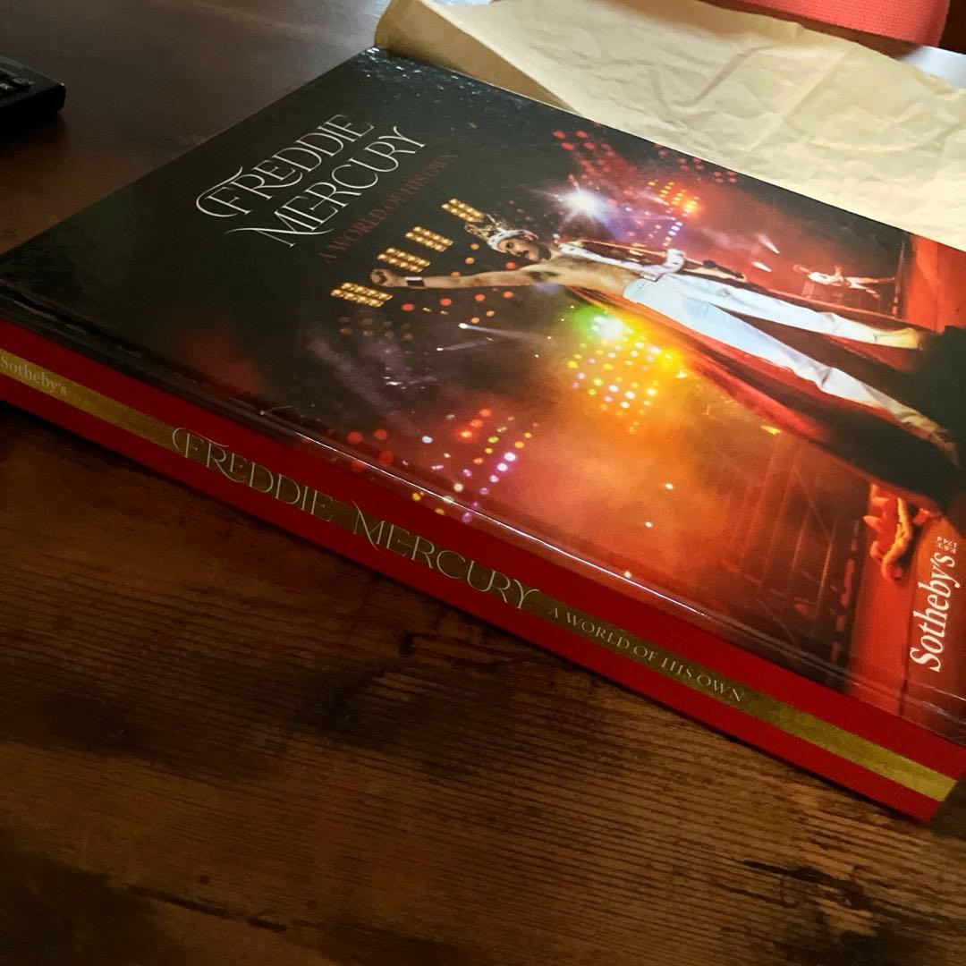 Sotheby's サザビーズ　フレディマーキュリー　オークション　カタログ