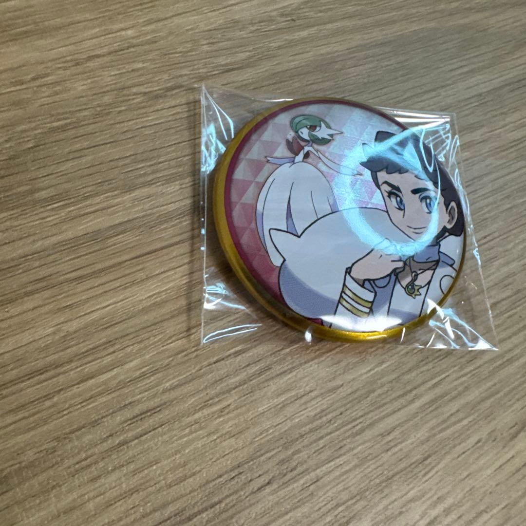 ポケモン XY カロス トレーナー 缶バッジ カルネ　メガサーナイト【4927