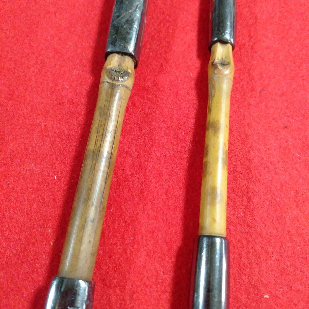 古い煙管二本