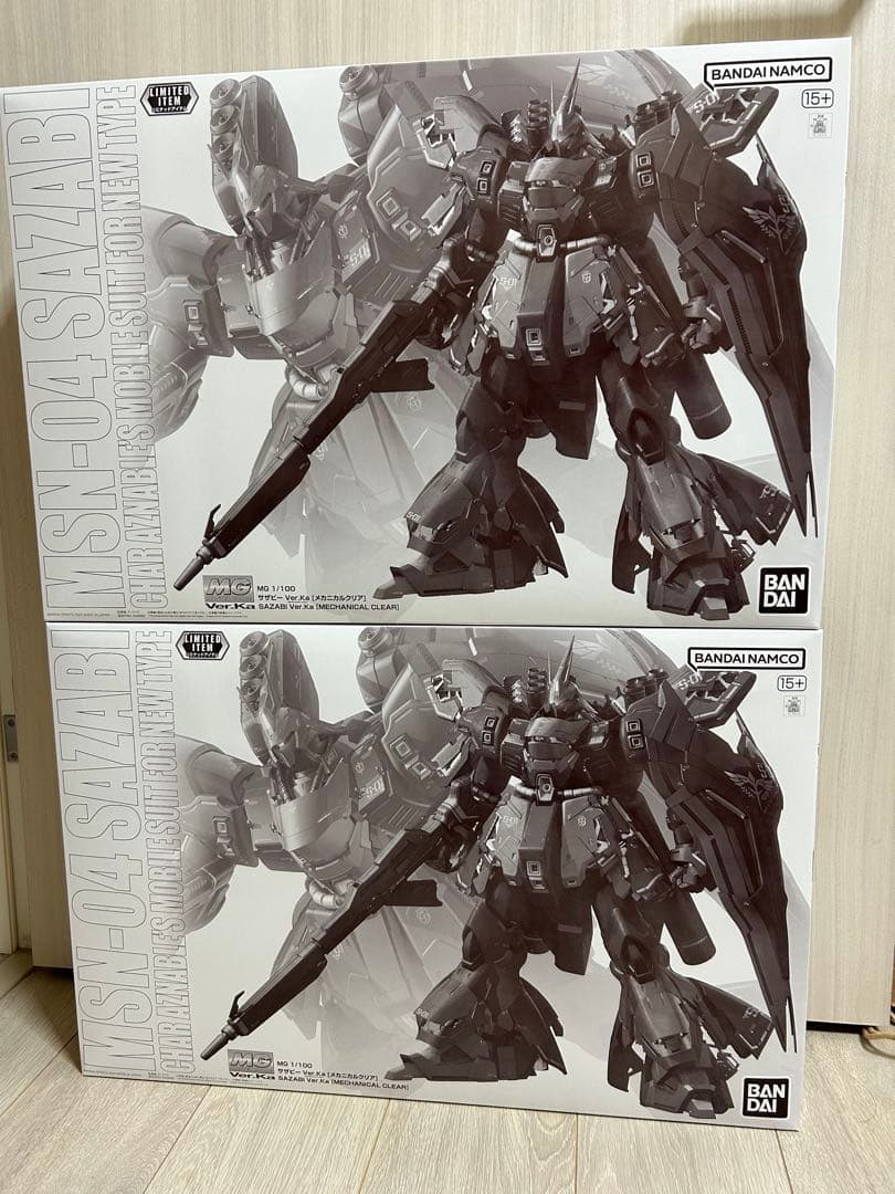 MG 1/100 νガンダム ＆サザビー[メカニカルクリア] 　２セット