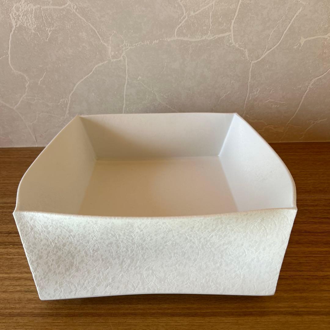 長江重和　反るかたち　白磁　花入れ　現代アート　モダン　花生け　和食器