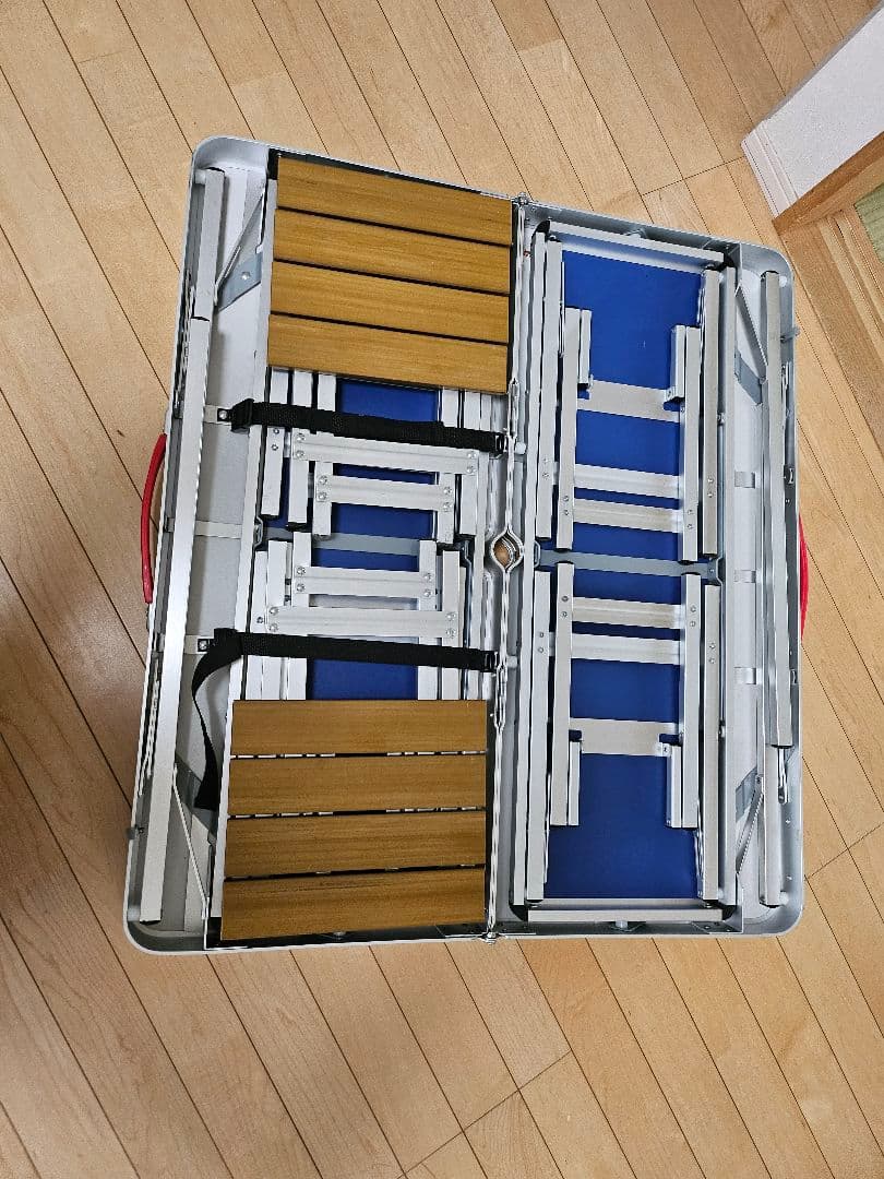 コールマンアウトドア用テーブル(六人用)