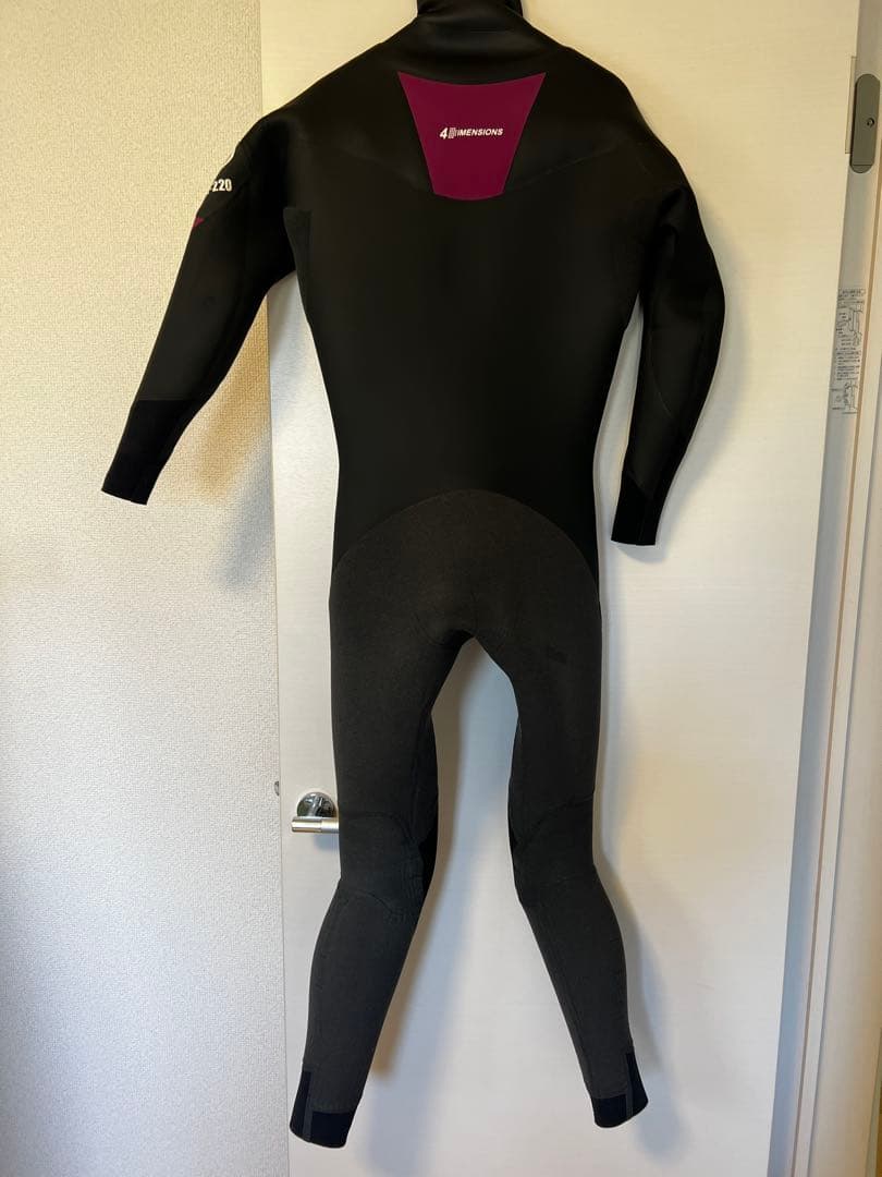 H*O様 4DIMENSIONS ウェットスーツ5㎜3㎜