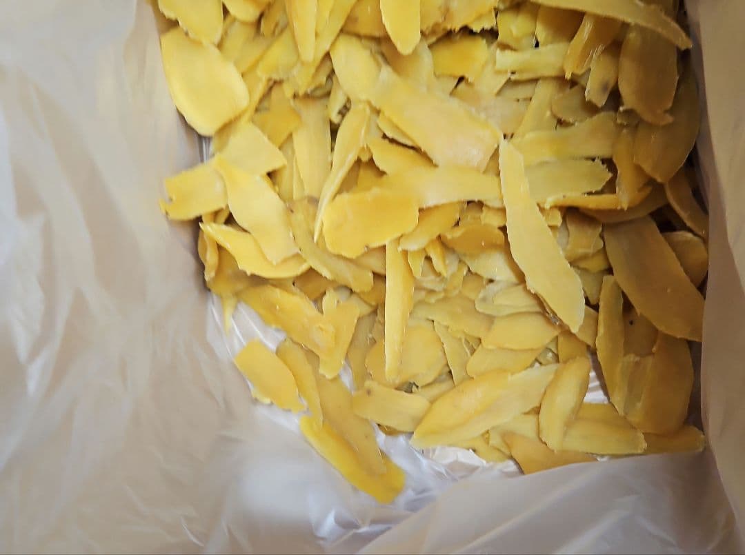 紅はるかほしいも　規格外シロタ、クロ、スジ大きさ不揃いとセッコウ合わせて10キロ