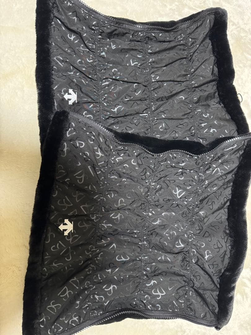 DESCENTEGOLFリバーシブルデザインレッグウォーマー黒 フリーサイズ