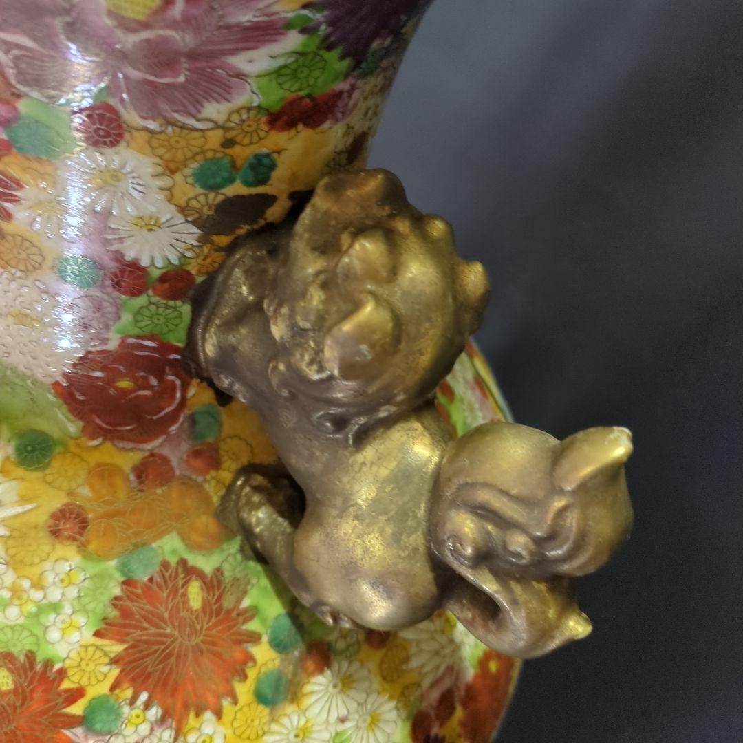 多色装飾 陶器花瓶 獅子彫刻付き