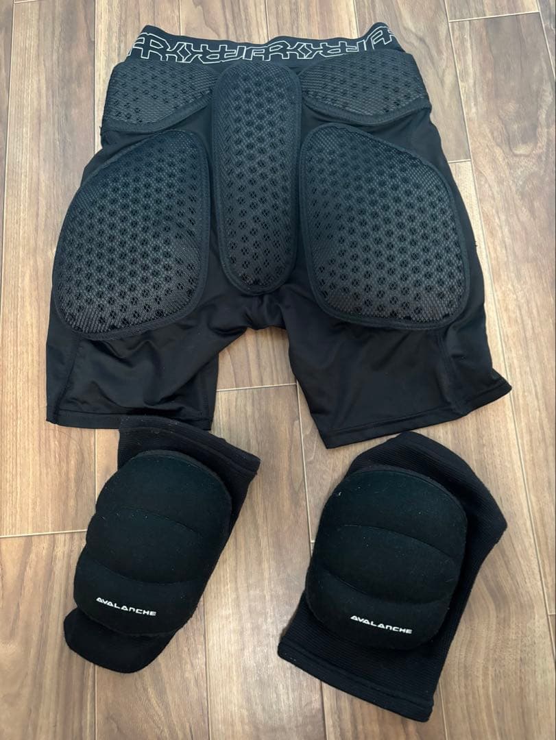 DEATH LABEL MADMAX スノーボードとウエアのセット