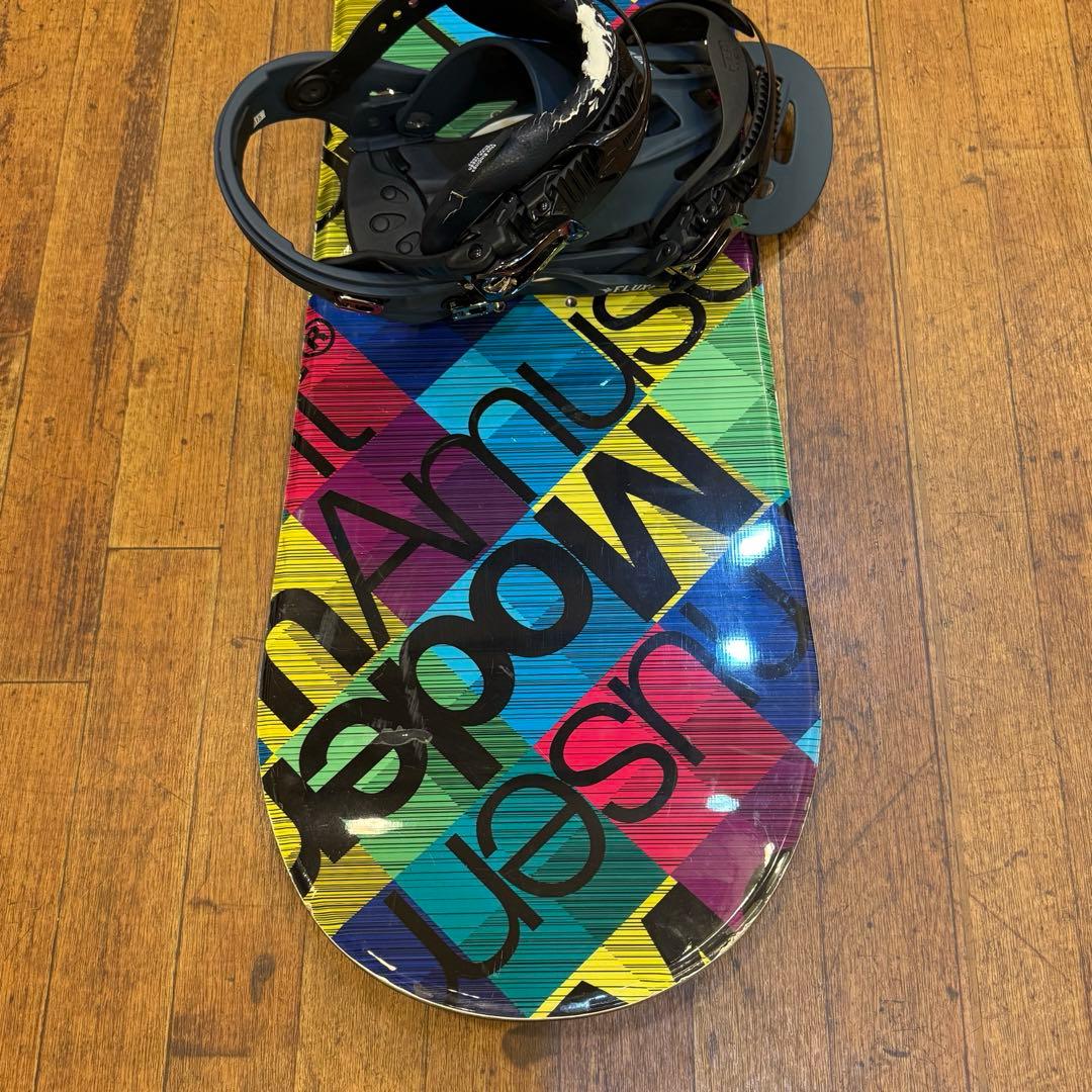 送込！レディーススノーボード4点セット！FLUX Modernamusement