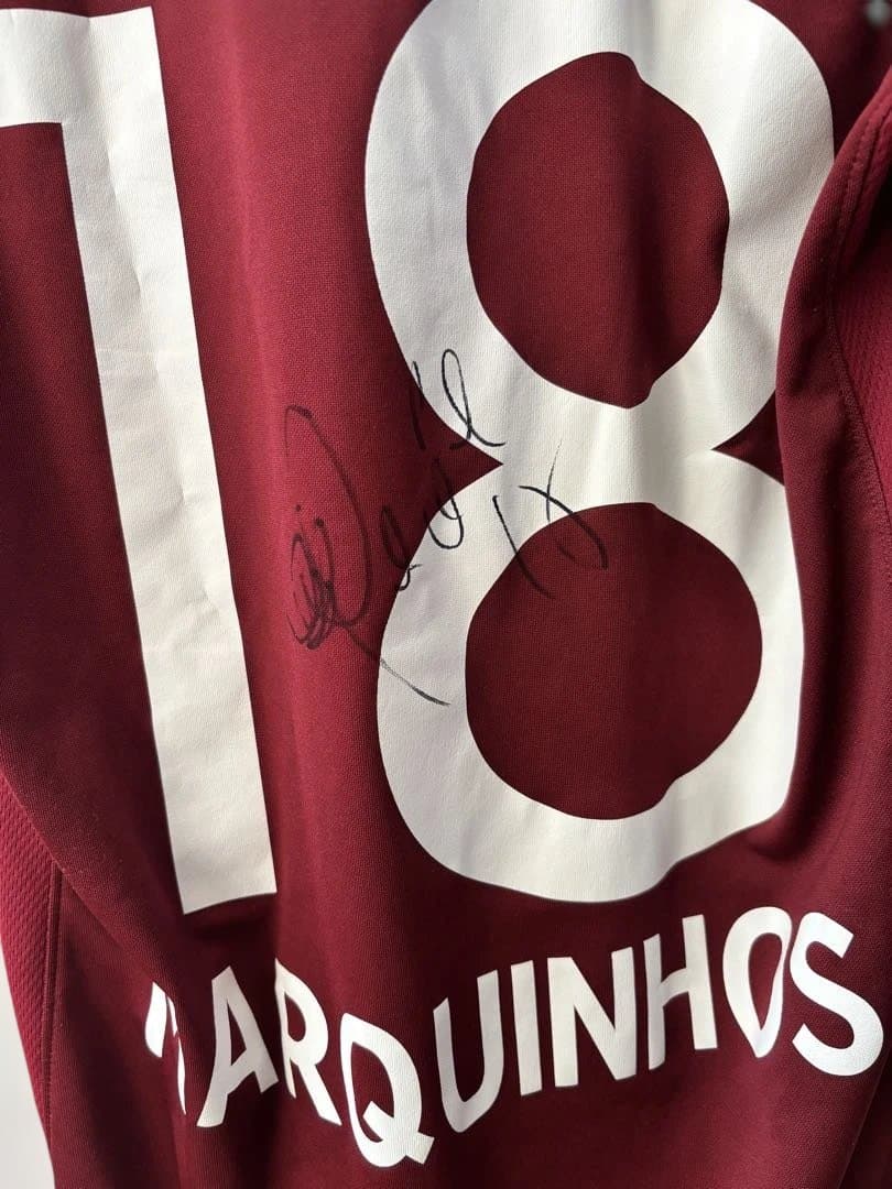 ヴィッセル神戸　マルキーニョス直筆サインユニフォーム