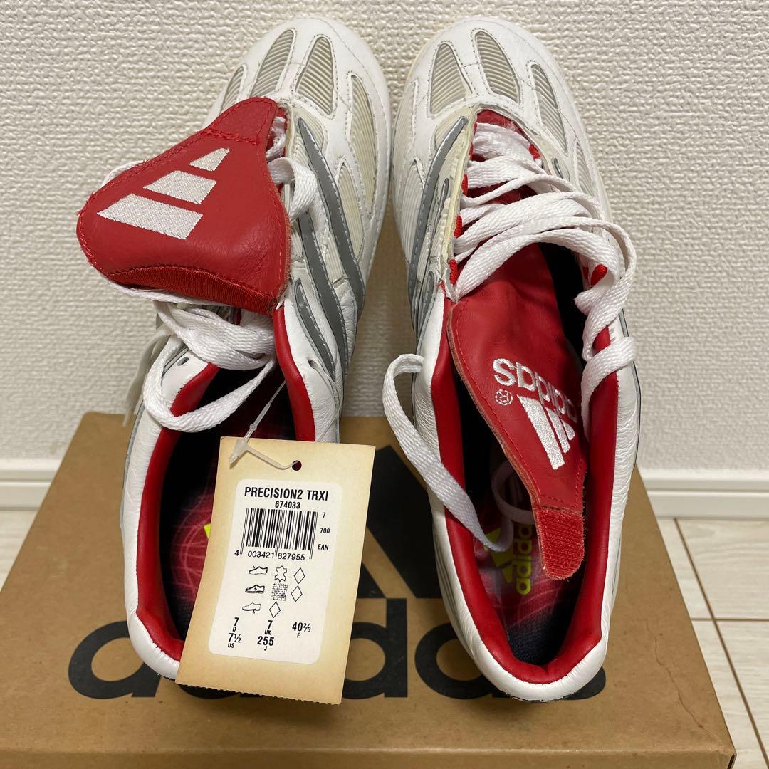 【激レア未使用品】アディダス　プレデター　プレシジョン２