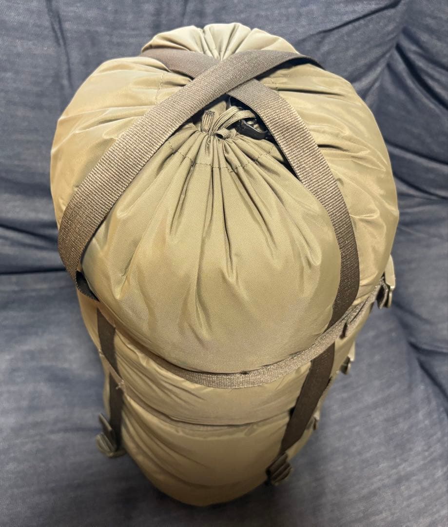 CARINTHIAカリンシア 【DEFENCE 4】オリーブ Mサイズ