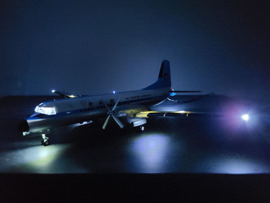 きり 全日空 YS11 モヒカン 1/144 完成品