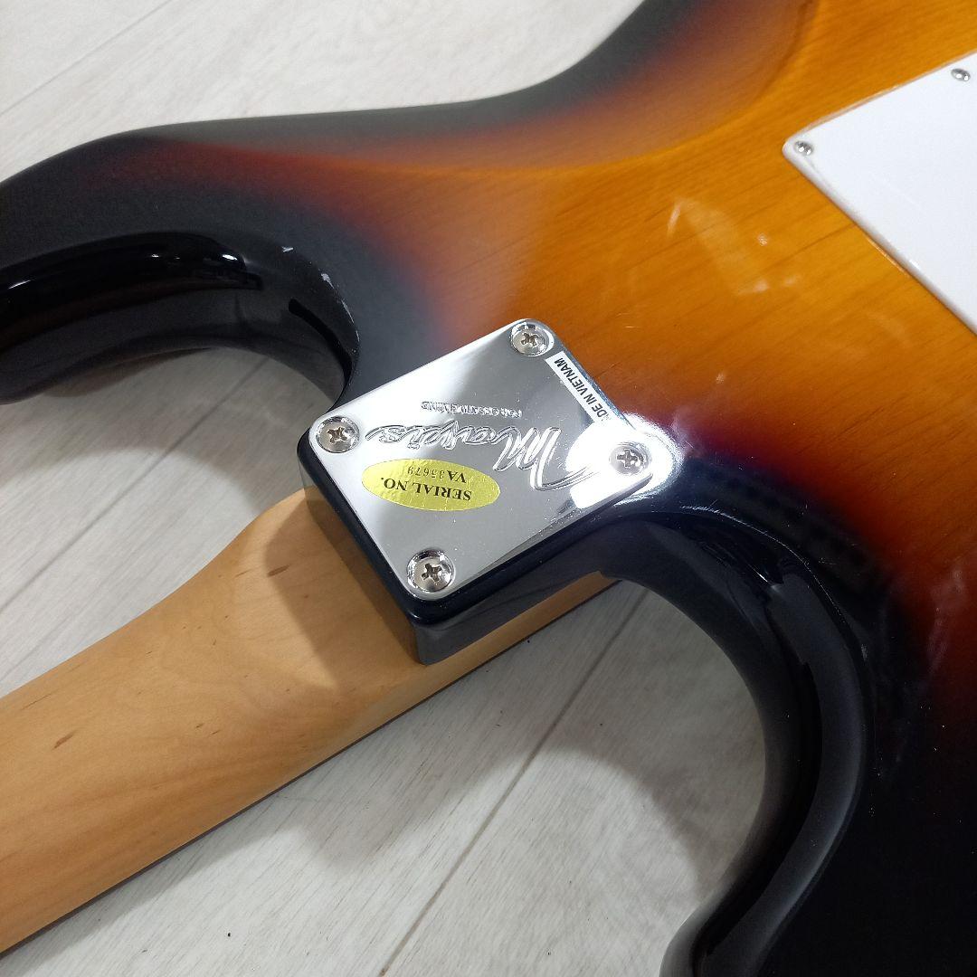 Mavis ストラトキャスター 3TS サンバースト メイビス