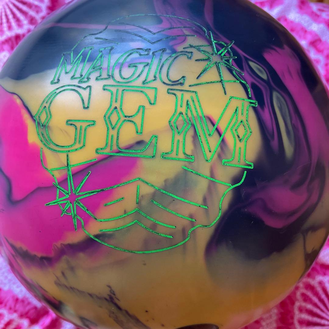 ボウリングボール ロトグリップマジックジェム6.３キロ