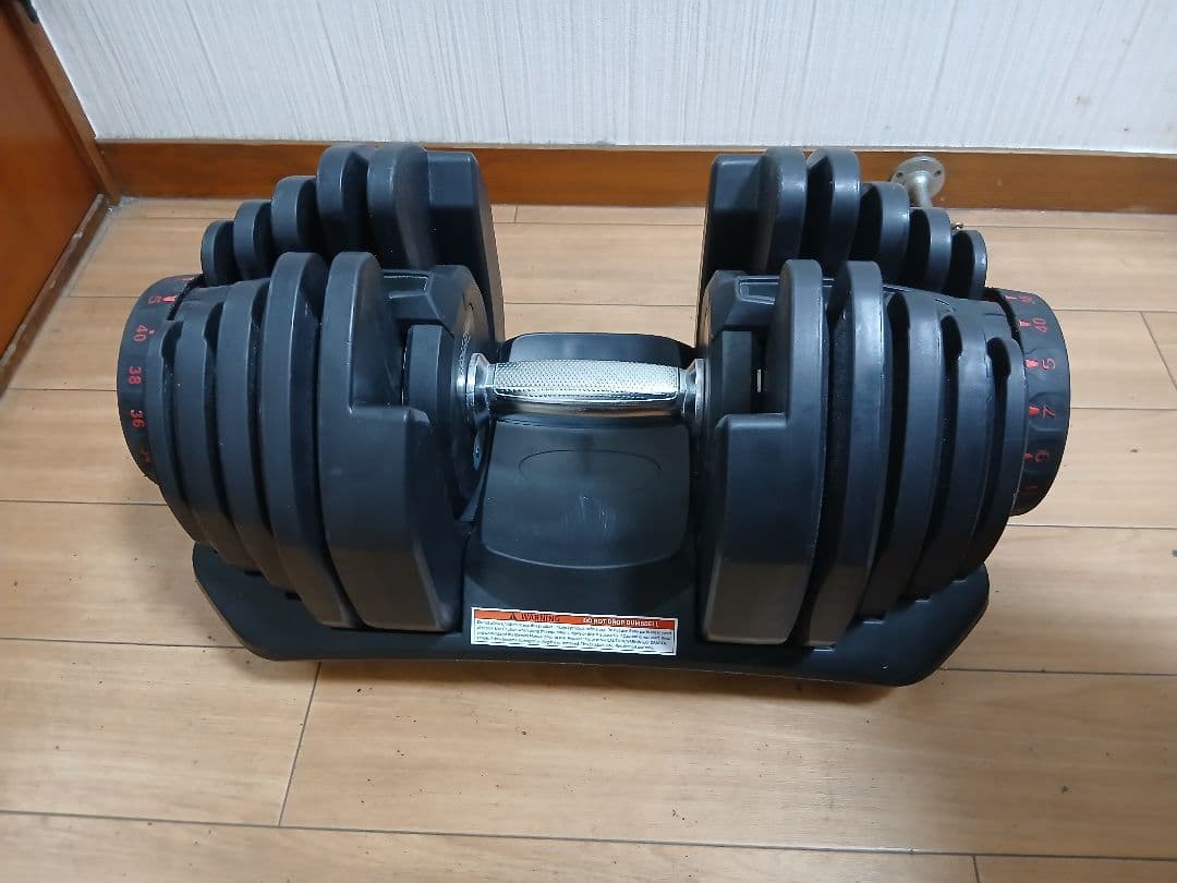 ① 可変式ダンベル 40Kg×1個/計40Kg