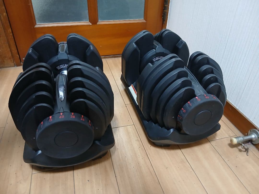 ① 可変式ダンベル 40Kg×1個/計40Kg
