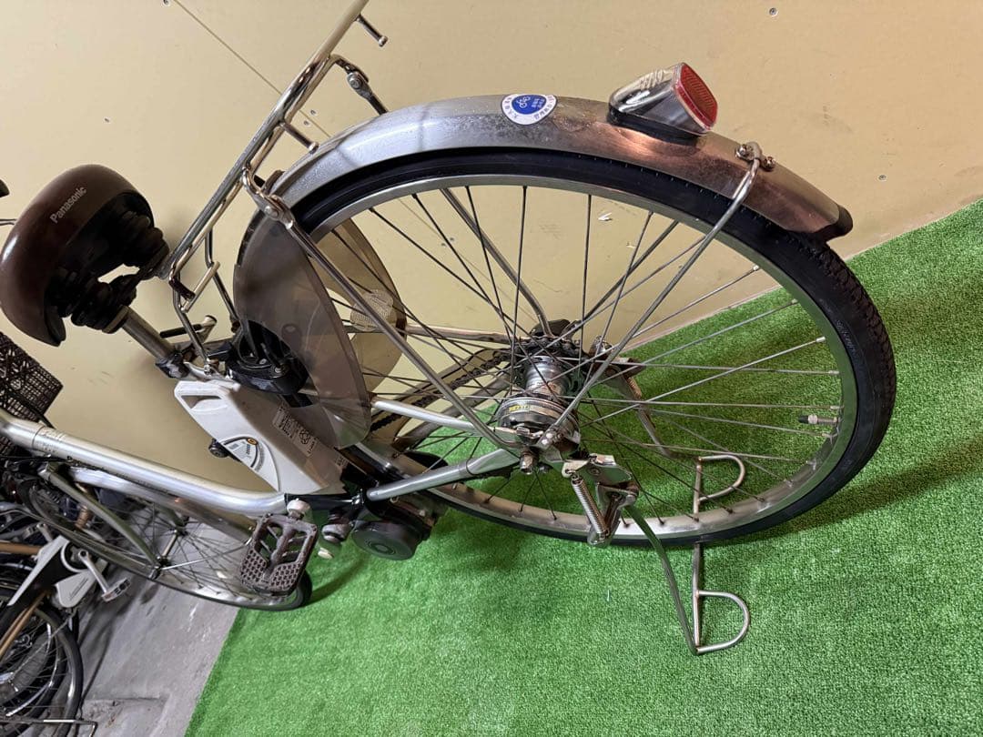 m*7様 電動アシスト自転車 シルバー 26インチ 前バスケット付き