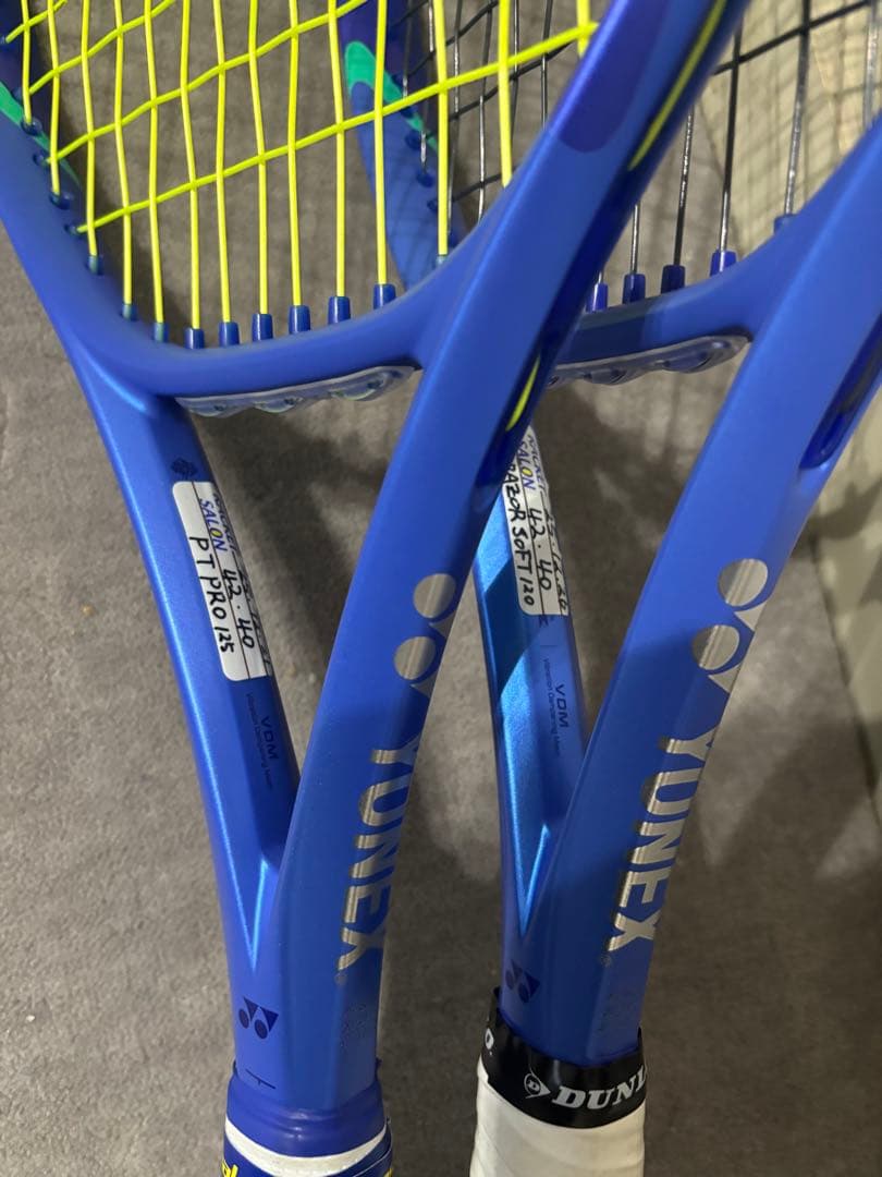 2025 EZONE 100 ツアー　グリップ2 テニスラケット 2本セット