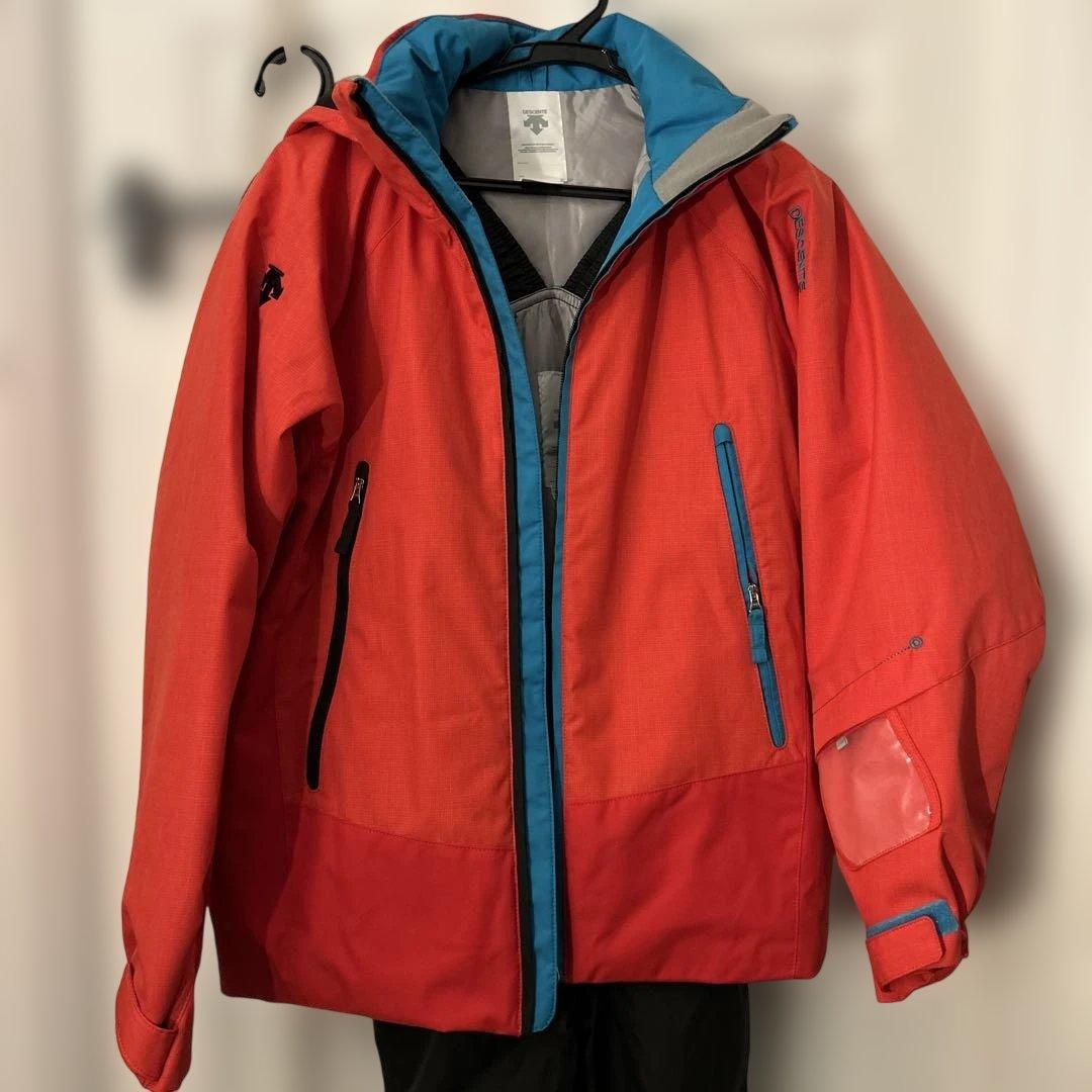 子ども用スキーウェア 赤　デサント　DESCENTE 160