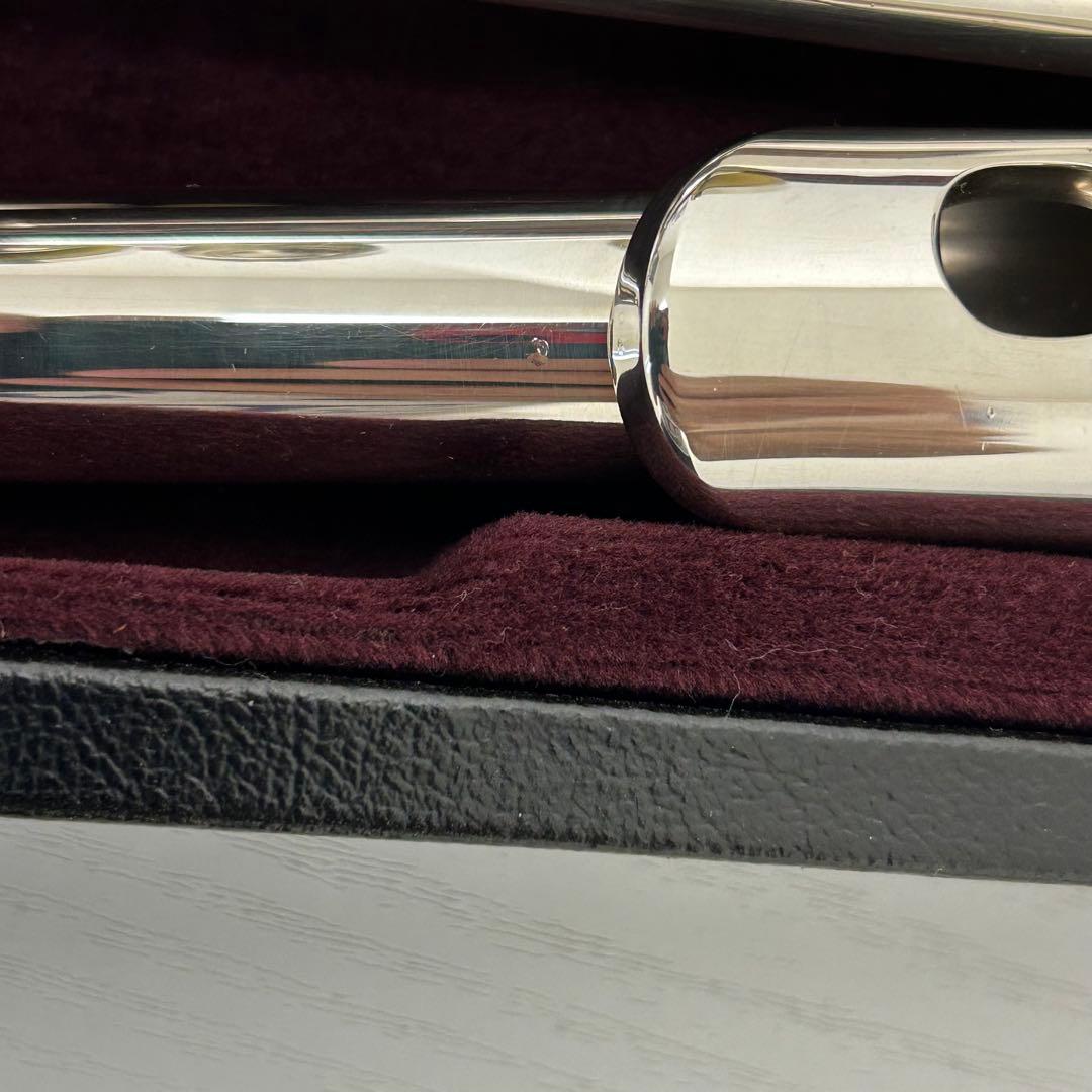 ヤマハフルート　YFL-211 Eメカ付き