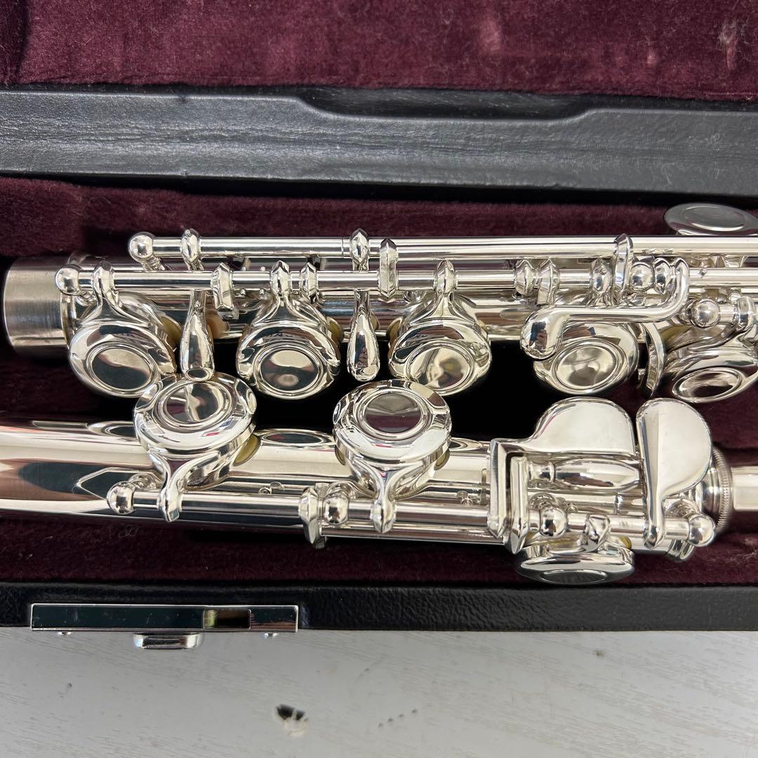 ヤマハフルート　YFL-211 Eメカ付き