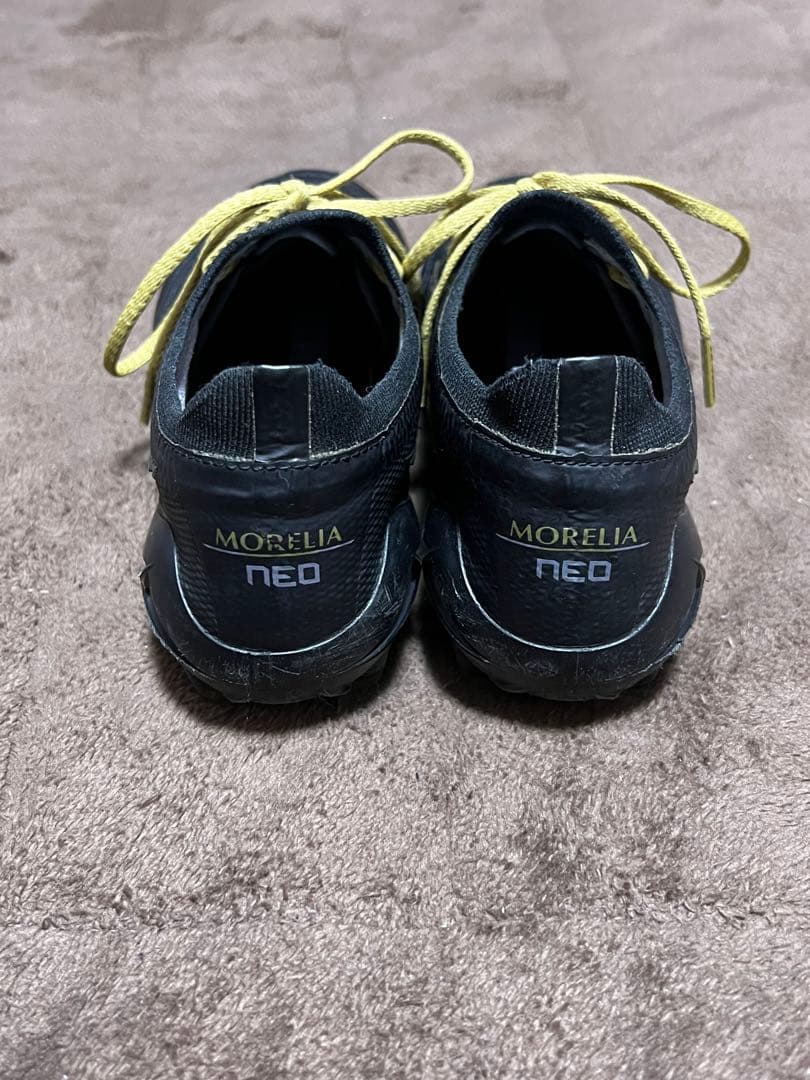 【限定カラー‼️】ミズノ モレリアネオ4βジャパン 黒×金 25.5