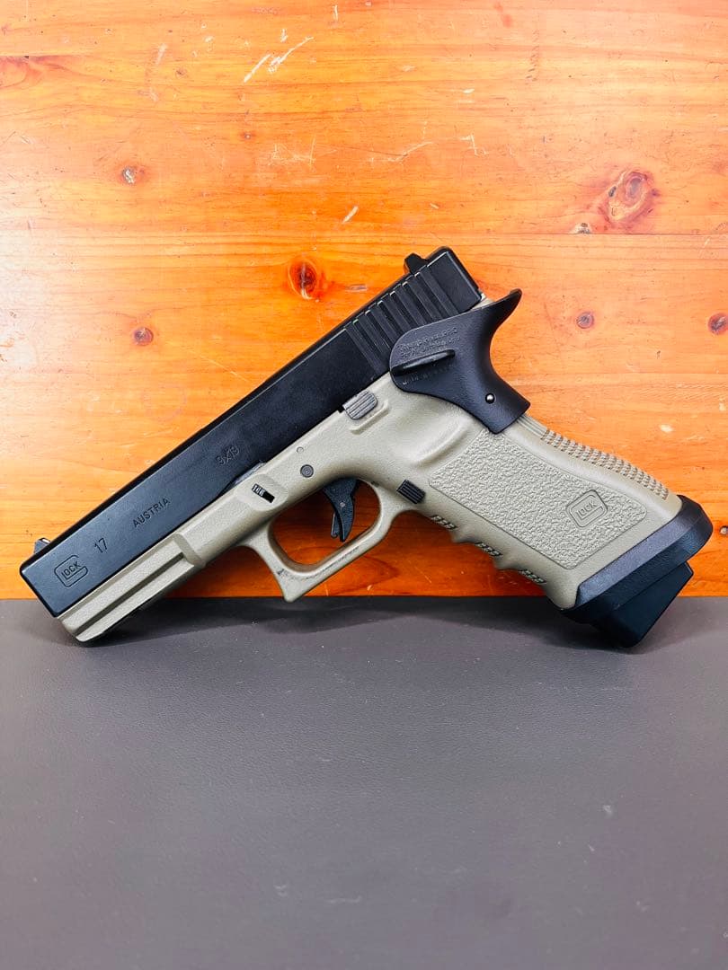 東京マルイ　GLOCK17カスタム　ガスガン