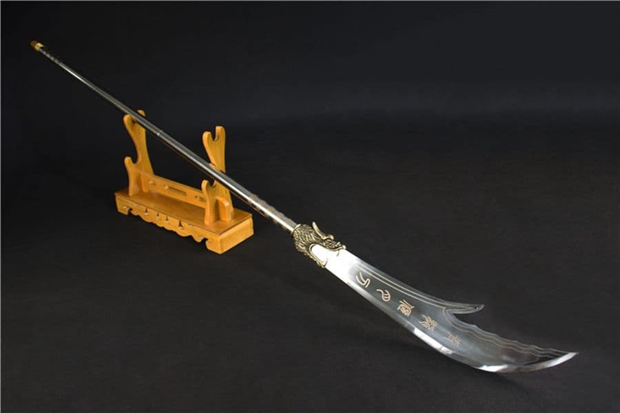 青龍カ月刀 戦神  関羽  武具　刀装具　模造刀