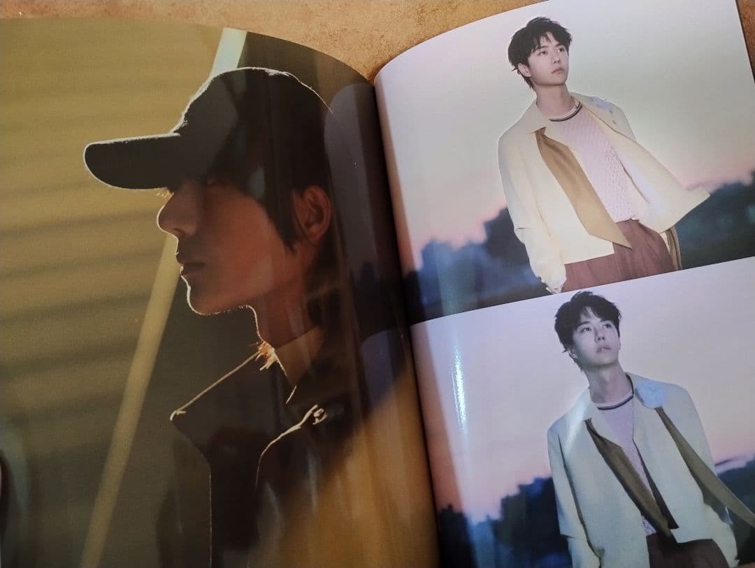 陳情令　王一博最新作　万物可爱&年曲傍観者 歌詞付き写真集