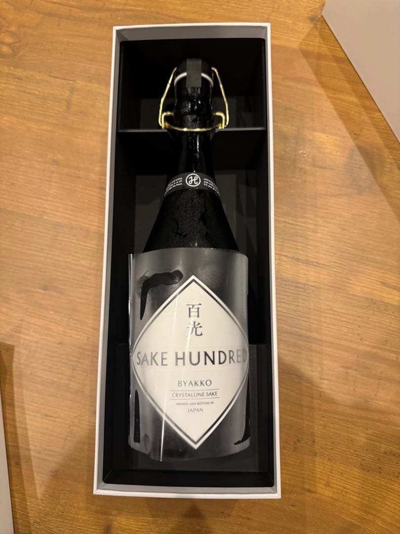 5808　SAKE HUNDRED BYAKKO クリスタル日本酒