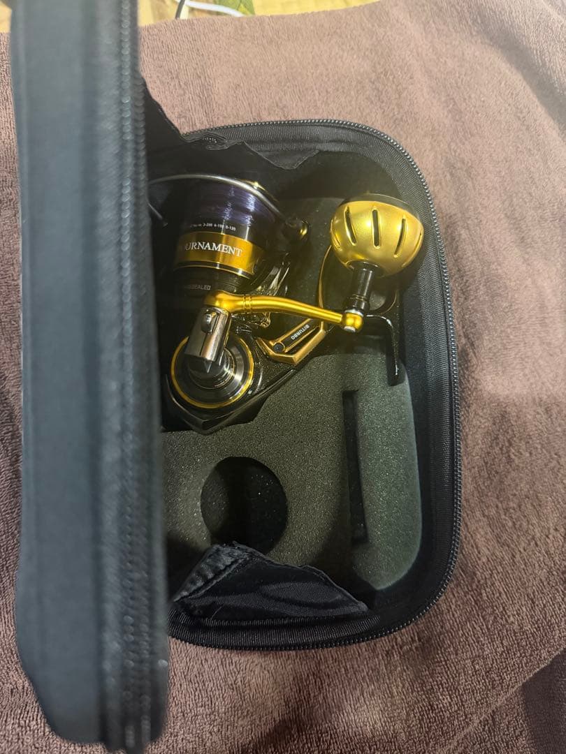 ダイワ22トーナメントISO 3000XH-LBDカスタム美品！