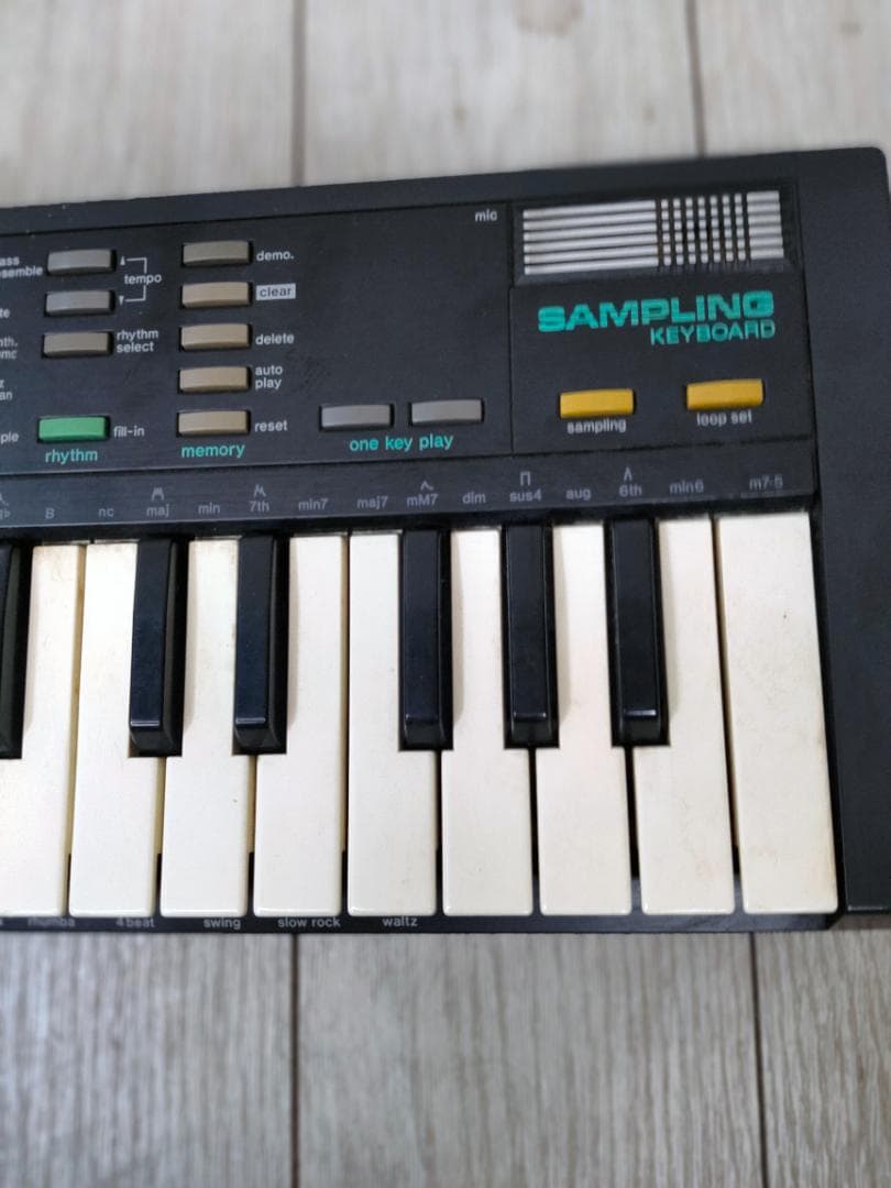CASIO サンプリングキーボード SK-1 ACアダプター付き 音出し確認済
