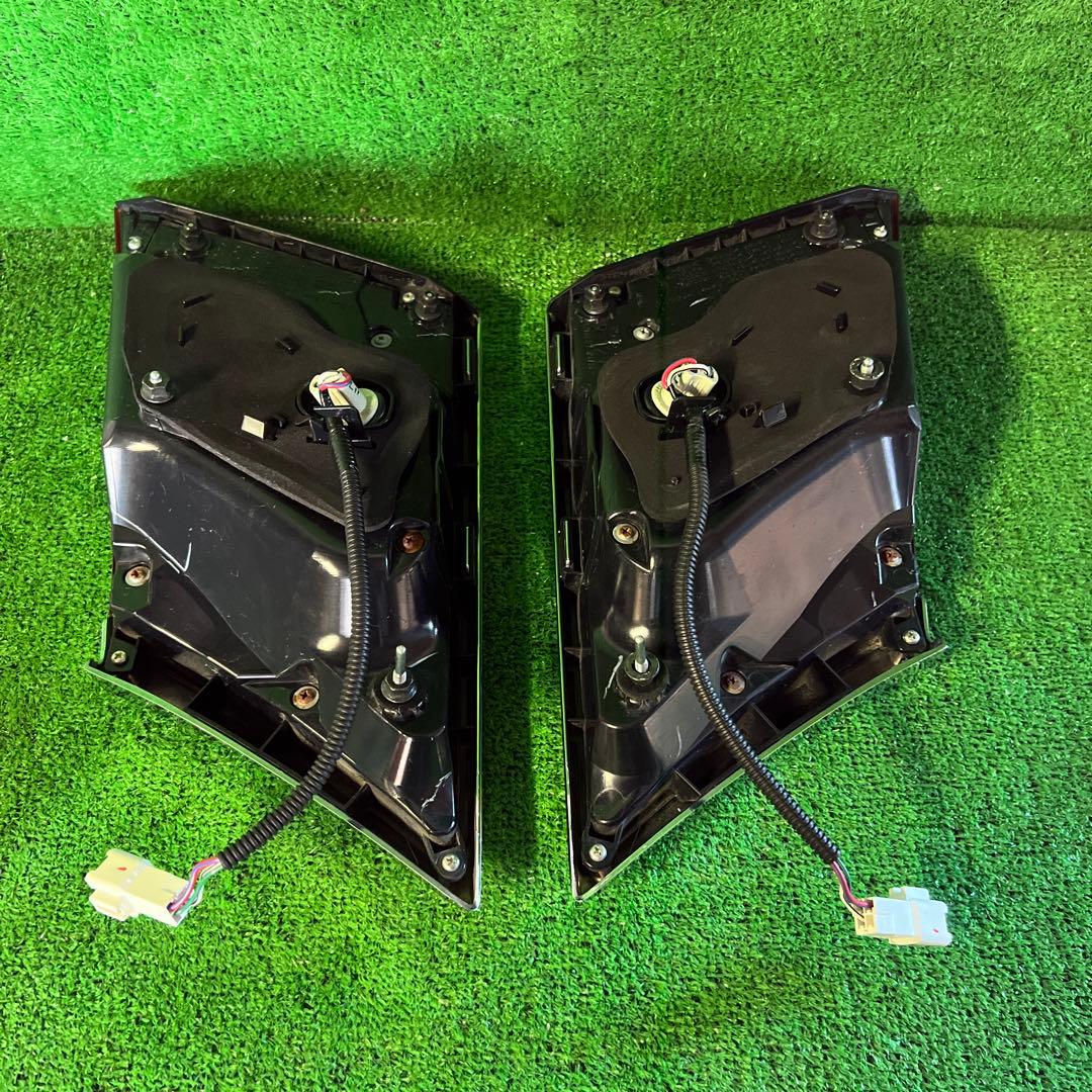 210系クラウン GWS214 テールランプセット 30-404 30-405