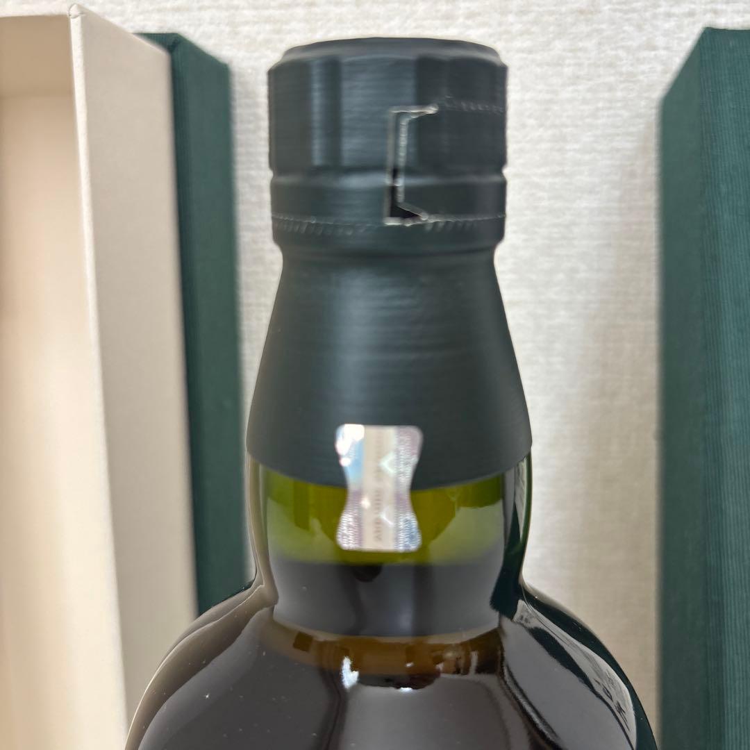 ウ*滅様 【新品、未開封】白州 25年 サントリーウイスキー　白州専用グラス付き