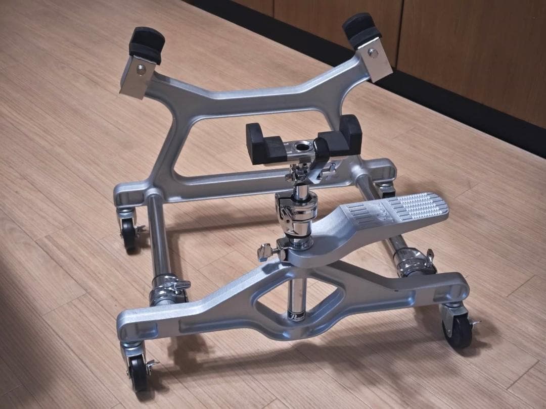 【美品】PEARLパール　BDスタンド CBS-38C　バスドラ　大太鼓