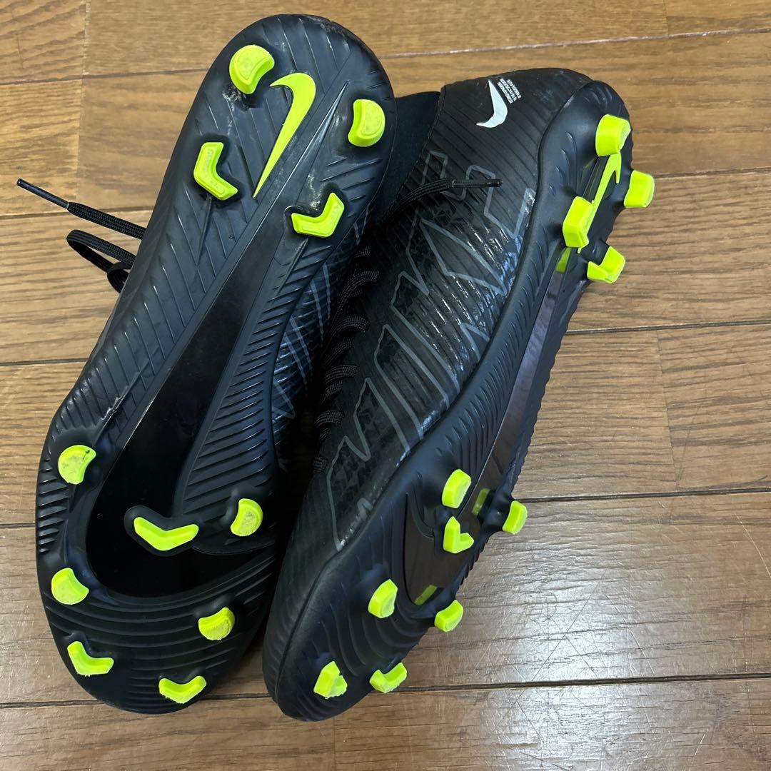 Nike Mercurial ブラック/イエロー サッカーシューズ