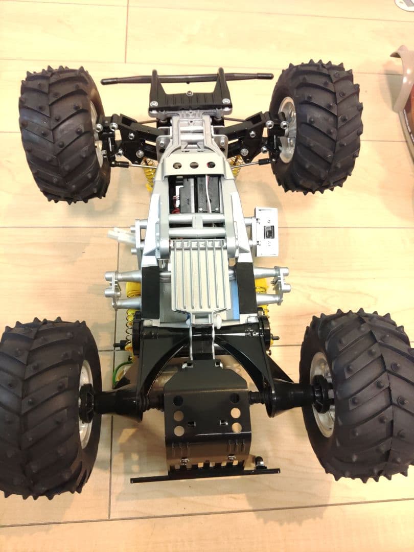 モンスタービートル　サンドベージュ塗装 タミヤ　ラジコン(プロポセット　箱付)