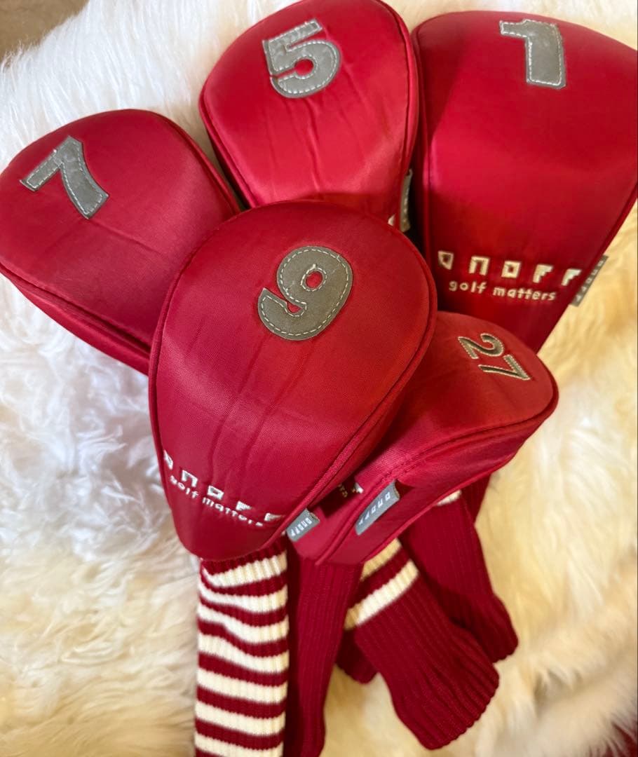 【美品】オノフゴルフバッグ・キャディバッグ(ヘッドカバー付き)