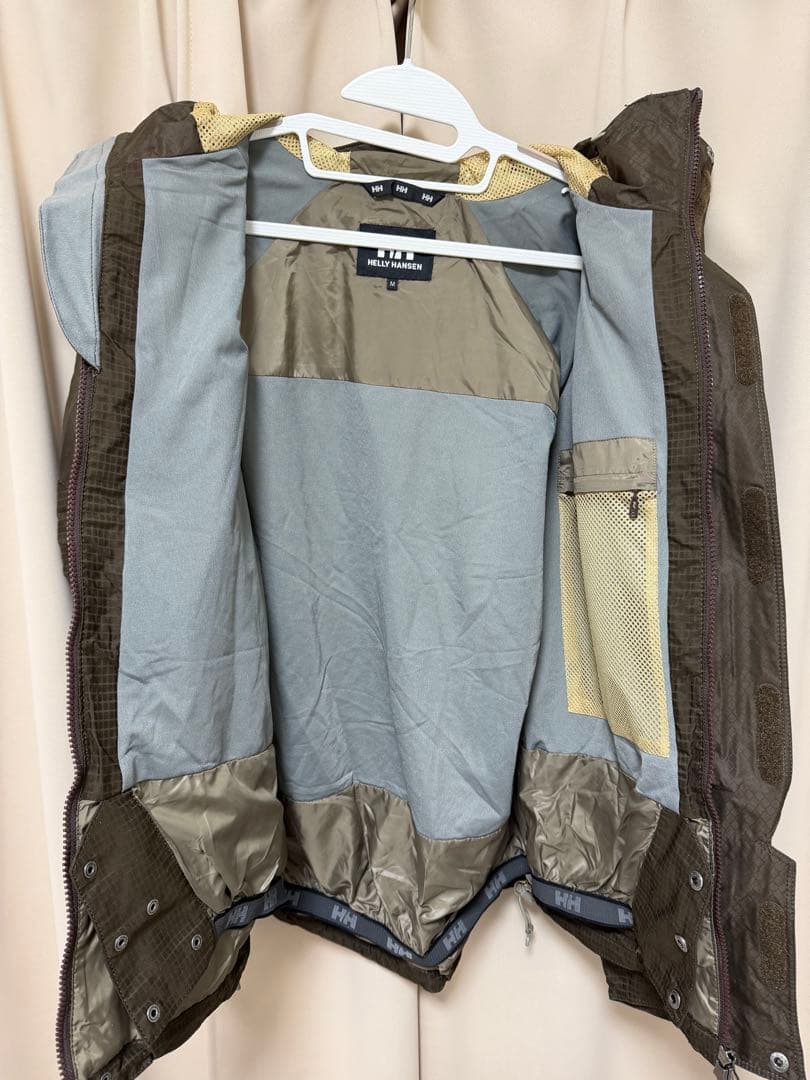 Helly Hansen スノーボードウェア　上下セット　スノボウェア