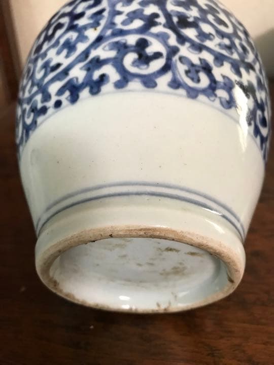 【古伊万里蛸唐草飾り壺】