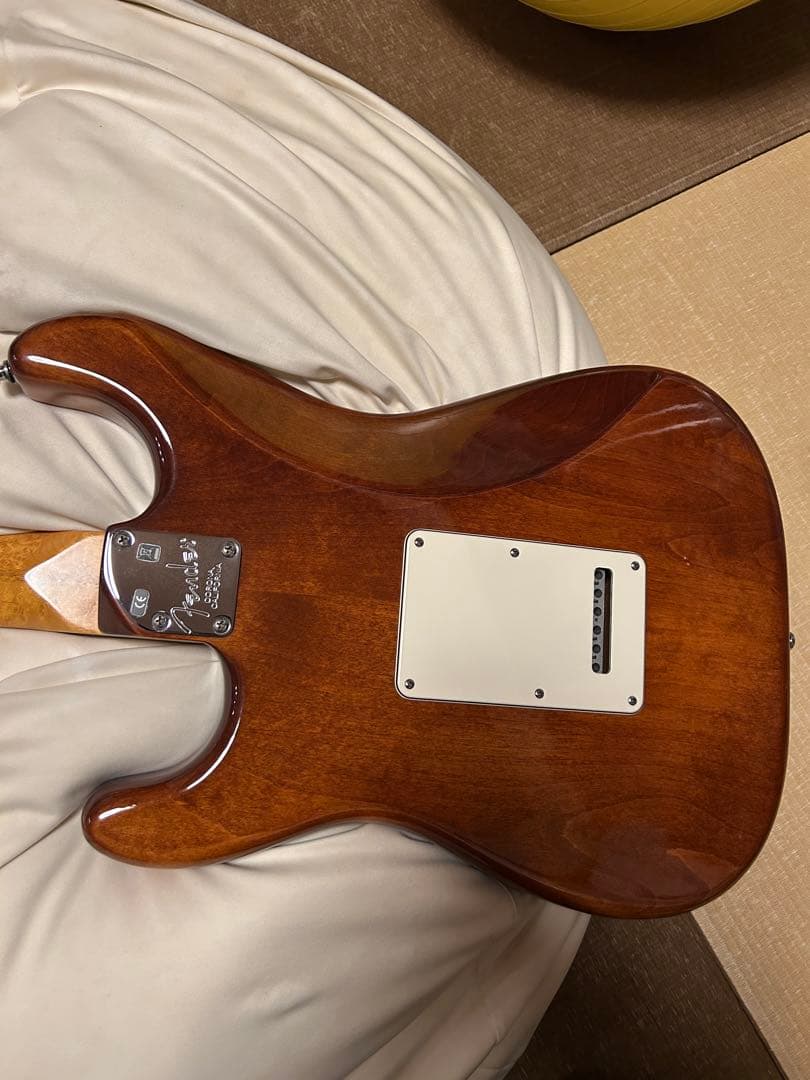 激レア　Fender Select 2012 hss ストラトキャスター