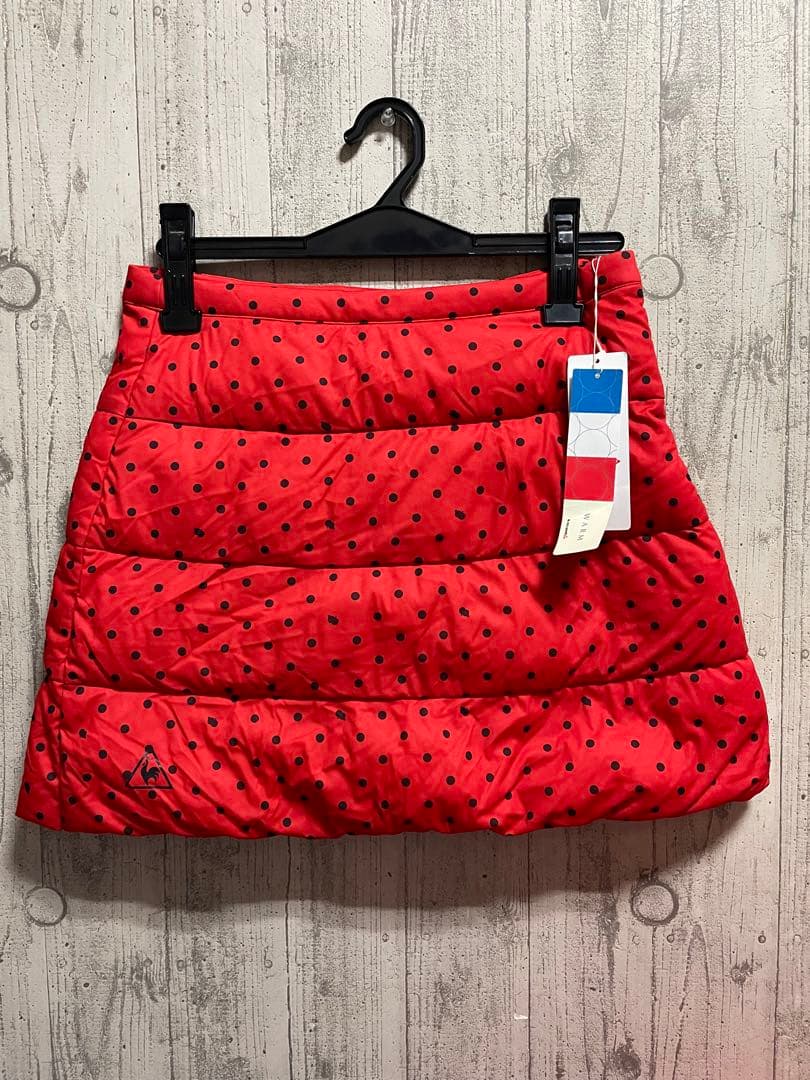 新品　定価15,400円　ルコック ゴルフ　Lサイズ　ダウンスカート  赤