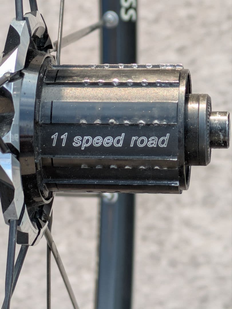 軽量1590g DT Swiss R20 アルミホイール前後セット