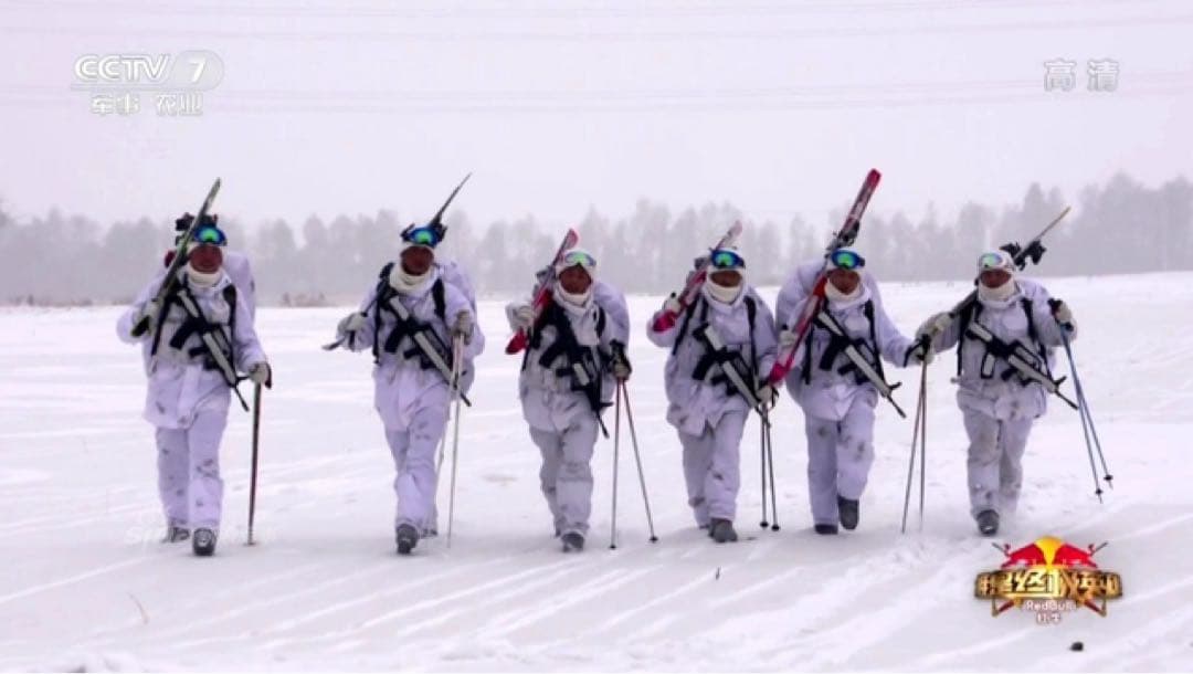 【新品　写真はサンプル】 中国軍　07式雪原迷彩服