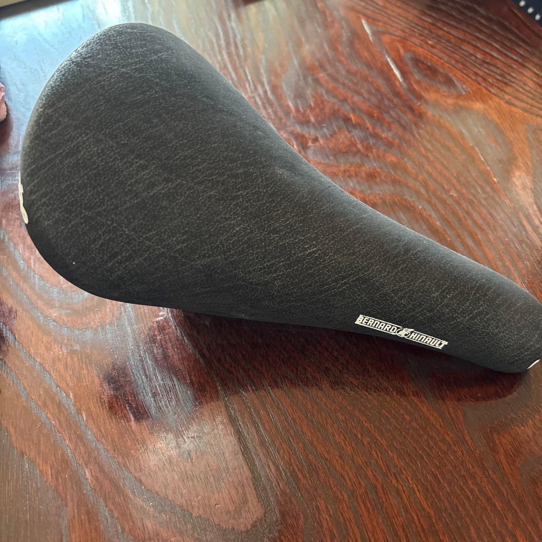 turbo サドル 黒 合成皮革