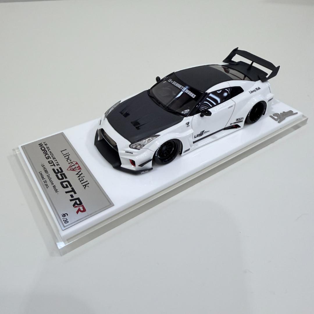 ミニカー LB-SIL HOUETTE WORKS GT 35 GT-RR 6/30